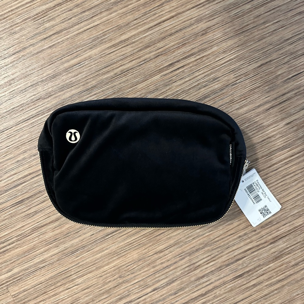 Lululemon Black Zippered Pouch